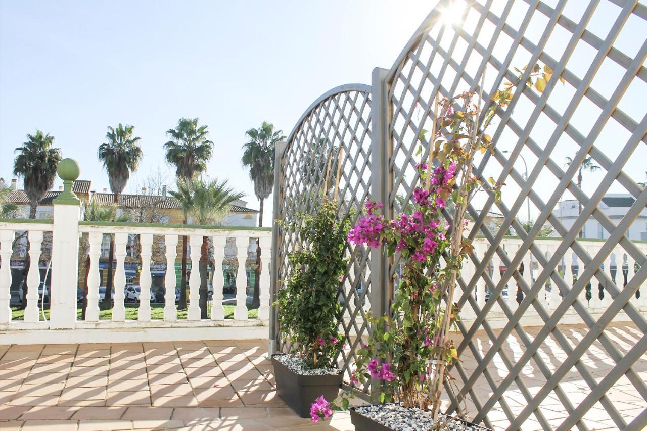VÍA SEVILLA - CÁDIZ Alojamiento&Restaurante El Cuervo  Esterno foto